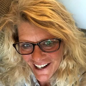 Meet your Posher, Pamela